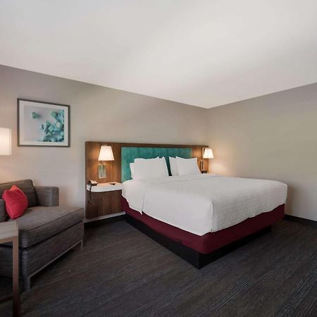 Hampton Inn By Hilton Detroit Саутфилд Экстерьер фото
