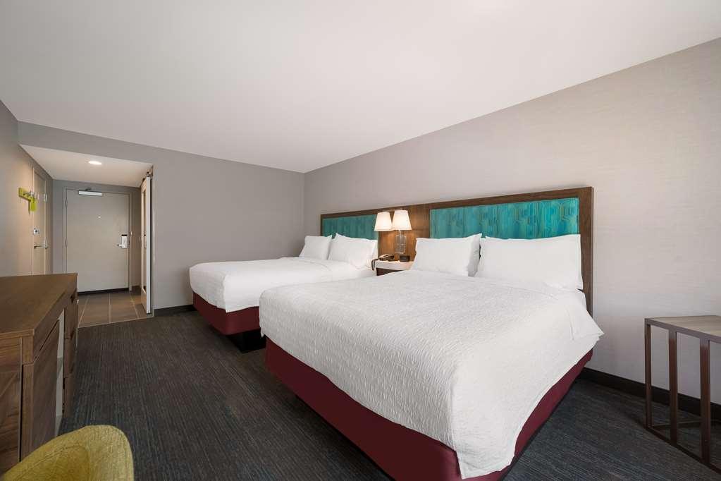 Hampton Inn By Hilton Detroit Саутфилд Номер фото